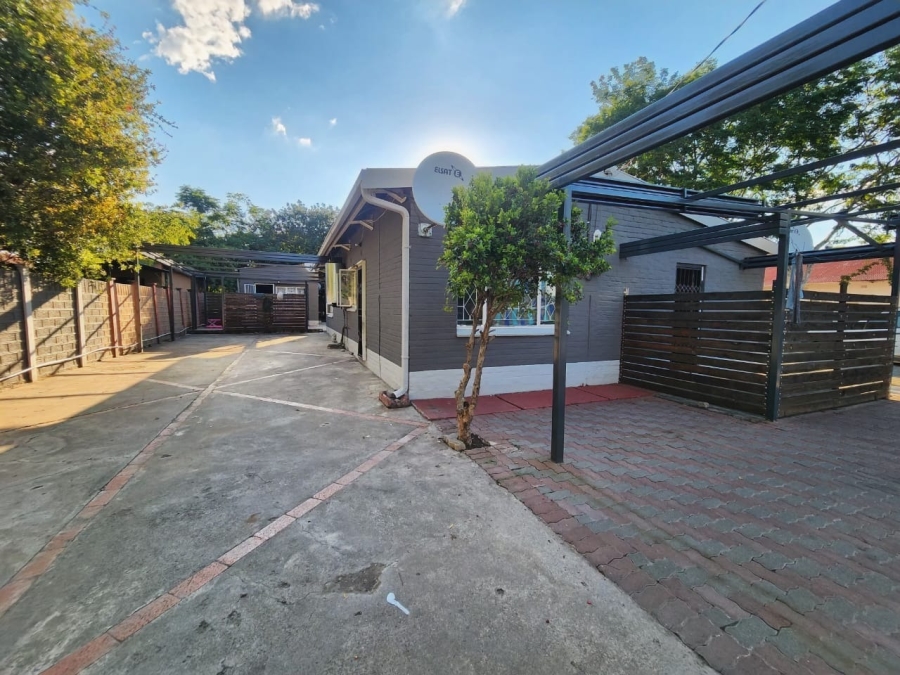 3 Bedroom Property for Sale in Oos Einde North West